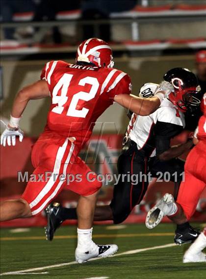Thumbnail 2 in Mater Dei vs. Centennial photogallery.