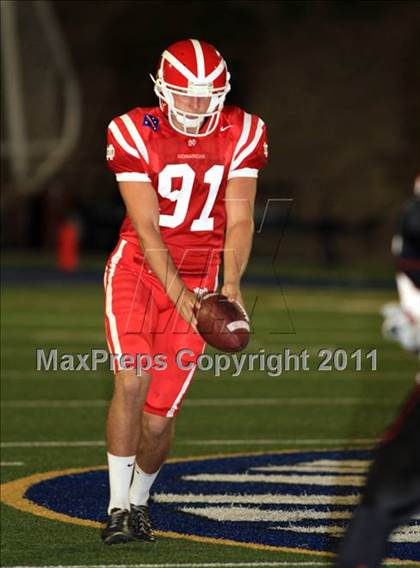 Thumbnail 2 in Mater Dei vs. Centennial photogallery.