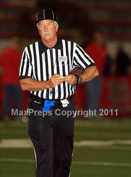 Thumbnail 3 in Mater Dei vs. Centennial photogallery.