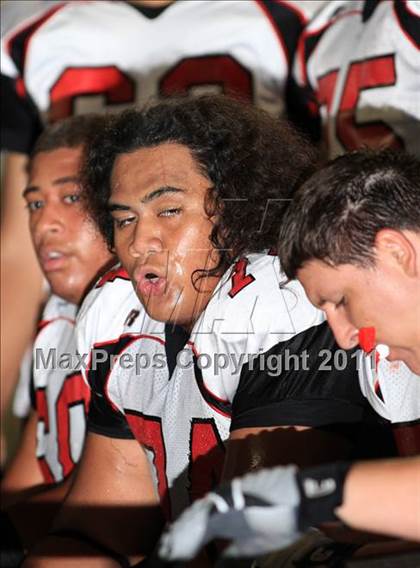 Thumbnail 3 in Mater Dei vs. Centennial photogallery.