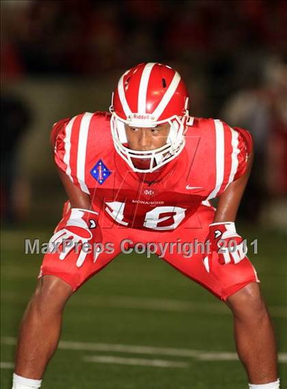 Thumbnail 2 in Mater Dei vs. Centennial photogallery.
