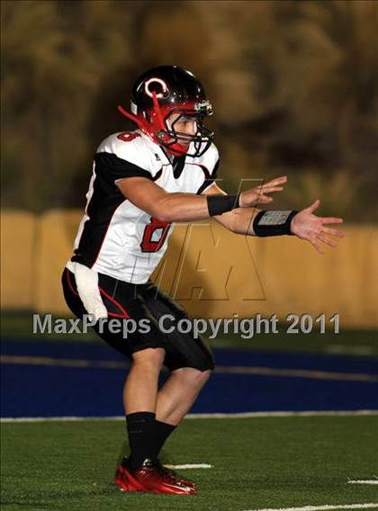 Thumbnail 3 in Mater Dei vs. Centennial photogallery.