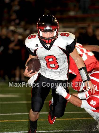 Thumbnail 2 in Mater Dei vs. Centennial photogallery.