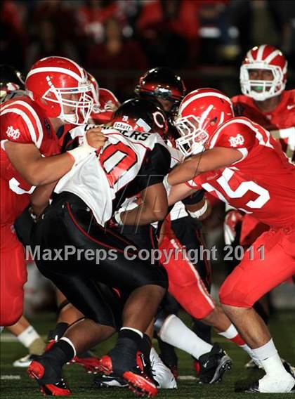 Thumbnail 2 in Mater Dei vs. Centennial photogallery.