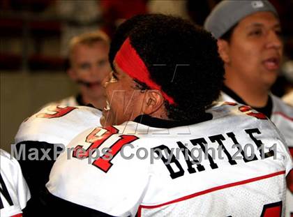 Thumbnail 1 in Mater Dei vs. Centennial photogallery.