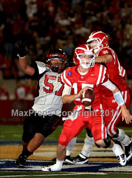Thumbnail 3 in Mater Dei vs. Centennial photogallery.