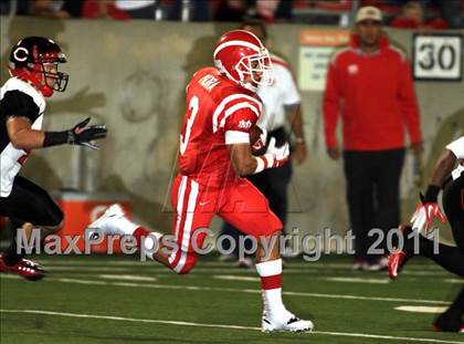 Thumbnail 2 in Mater Dei vs. Centennial photogallery.