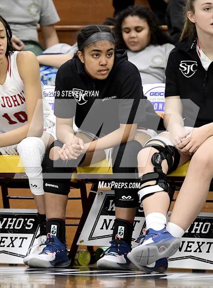 Thumbnail 1 in Centennial vs. St. John's (GEICO National Tournament Semifinal) photogallery.