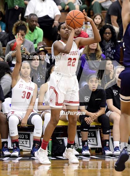 Thumbnail 1 in Centennial vs. St. John's (GEICO National Tournament Semifinal) photogallery.