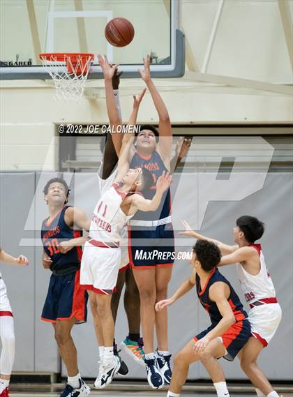 Thumbnail 3 in Lee Vs Brandeis photogallery.