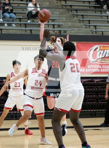 Thumbnail 1 in Lee Vs Brandeis photogallery.