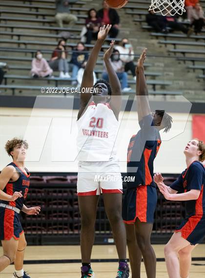 Thumbnail 1 in Lee Vs Brandeis photogallery.