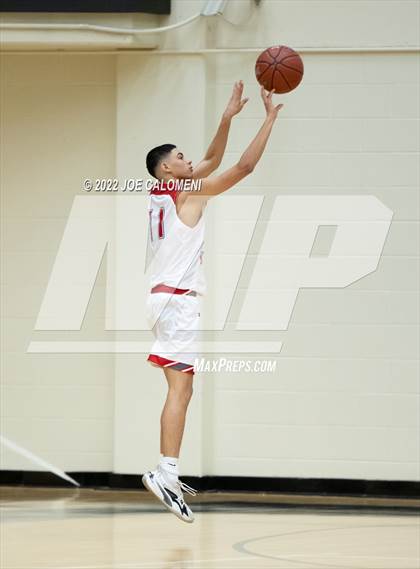 Thumbnail 1 in Lee Vs Brandeis photogallery.