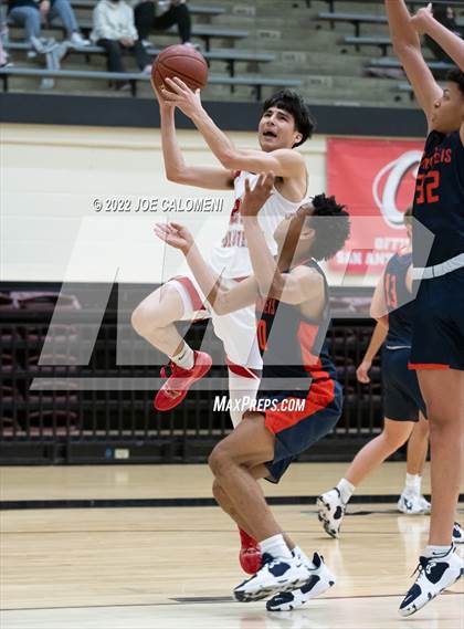 Thumbnail 3 in Lee Vs Brandeis photogallery.