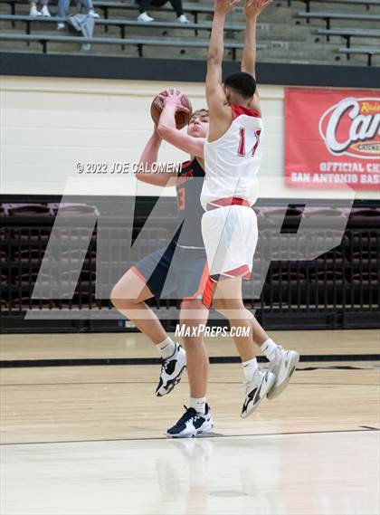 Thumbnail 2 in Lee Vs Brandeis photogallery.