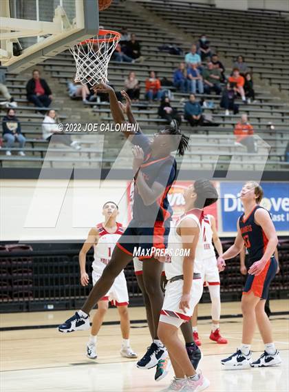 Thumbnail 2 in Lee Vs Brandeis photogallery.