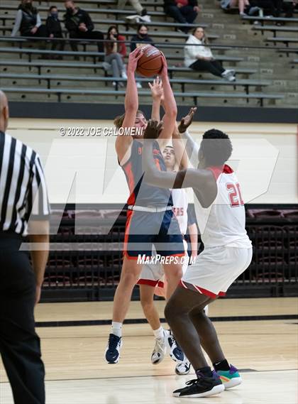 Thumbnail 1 in Lee Vs Brandeis photogallery.