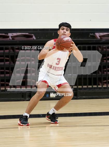 Thumbnail 2 in Lee Vs Brandeis photogallery.