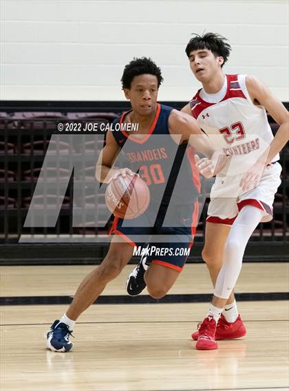 Thumbnail 2 in Lee Vs Brandeis photogallery.