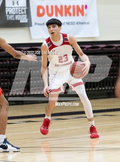 Thumbnail 2 in Lee Vs Brandeis photogallery.