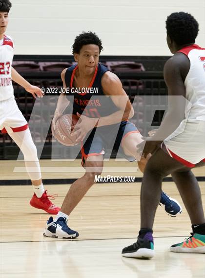 Thumbnail 2 in Lee Vs Brandeis photogallery.