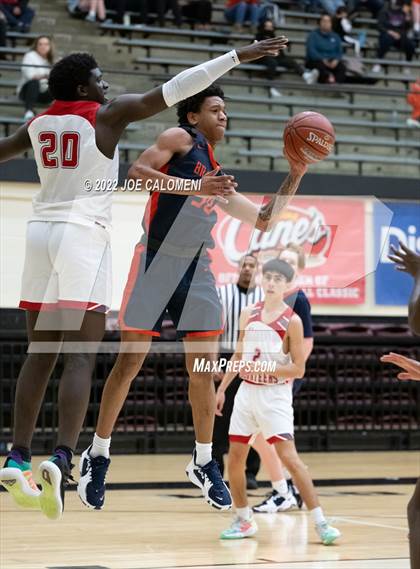 Thumbnail 1 in Lee Vs Brandeis photogallery.
