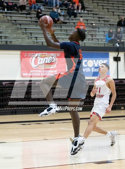 Thumbnail 1 in Lee Vs Brandeis photogallery.