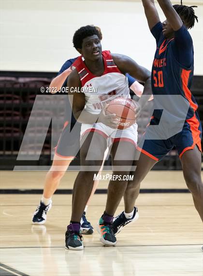 Thumbnail 1 in Lee Vs Brandeis photogallery.