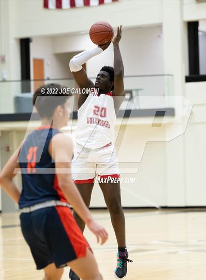 Thumbnail 3 in Lee Vs Brandeis photogallery.
