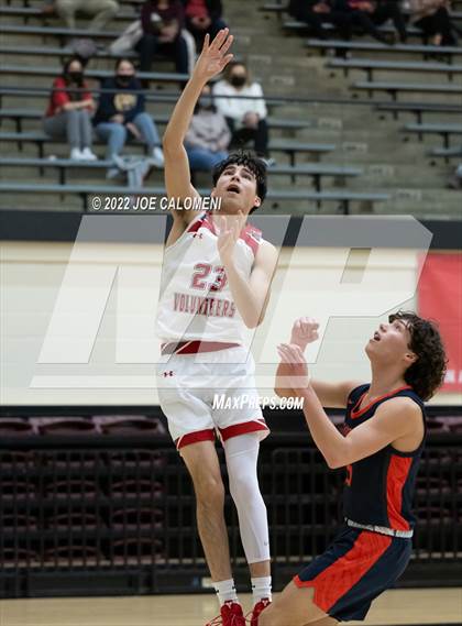 Thumbnail 1 in Lee Vs Brandeis photogallery.