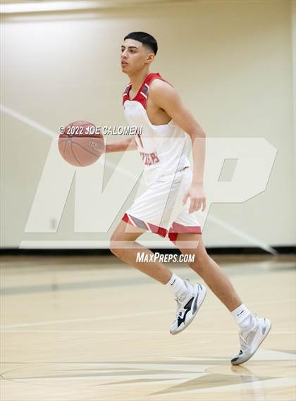 Thumbnail 2 in Lee Vs Brandeis photogallery.