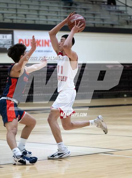 Thumbnail 2 in Lee Vs Brandeis photogallery.
