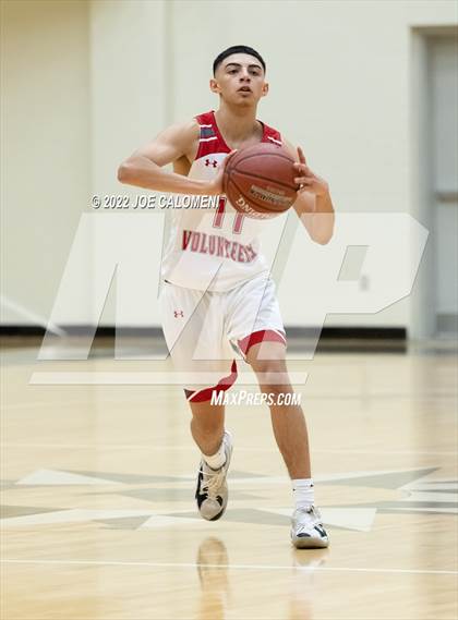 Thumbnail 2 in Lee Vs Brandeis photogallery.