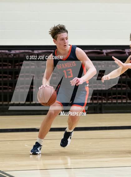 Thumbnail 1 in Lee Vs Brandeis photogallery.