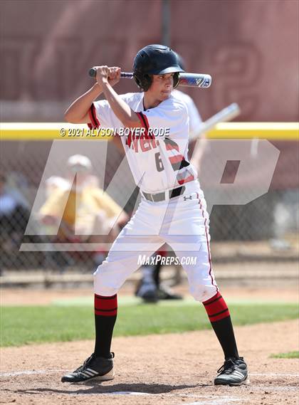 Thumbnail 2 in Torrey Pines vs. Canyon Crest Academy photogallery.