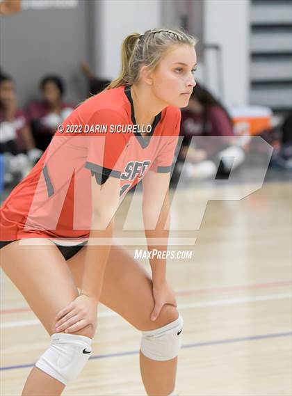 Thumbnail 2 in Santa Fe Christian vs. Paul Laurence Dunbar (Nike TOC Southwest) photogallery.