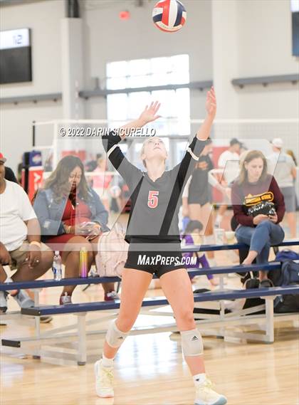 Thumbnail 1 in Santa Fe Christian vs. Paul Laurence Dunbar (Nike TOC Southwest) photogallery.