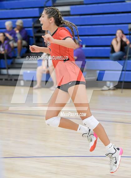 Thumbnail 3 in Santa Fe Christian vs. Paul Laurence Dunbar (Nike TOC Southwest) photogallery.