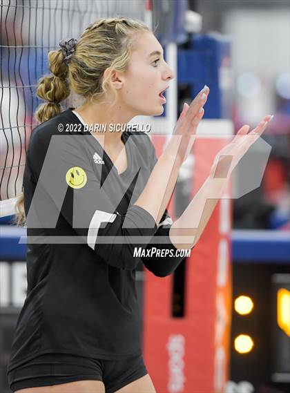Thumbnail 2 in Santa Fe Christian vs. Paul Laurence Dunbar (Nike TOC Southwest) photogallery.