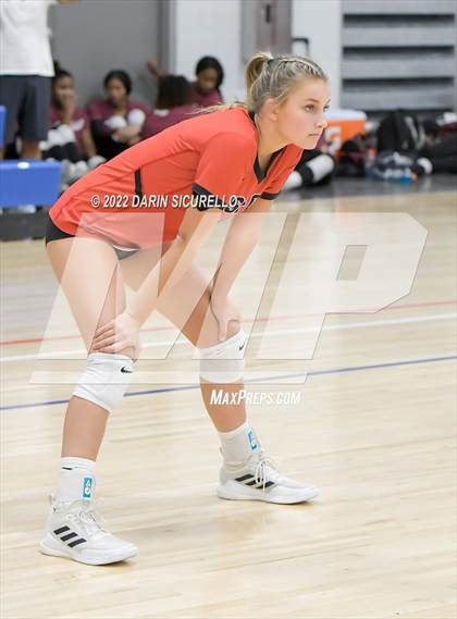 Thumbnail 3 in Santa Fe Christian vs. Paul Laurence Dunbar (Nike TOC Southwest) photogallery.
