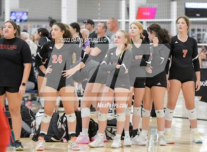 Thumbnail 2 in Santa Fe Christian vs. Paul Laurence Dunbar (Nike TOC Southwest) photogallery.