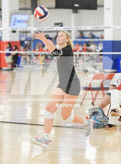 Thumbnail 3 in Santa Fe Christian vs. Paul Laurence Dunbar (Nike TOC Southwest) photogallery.
