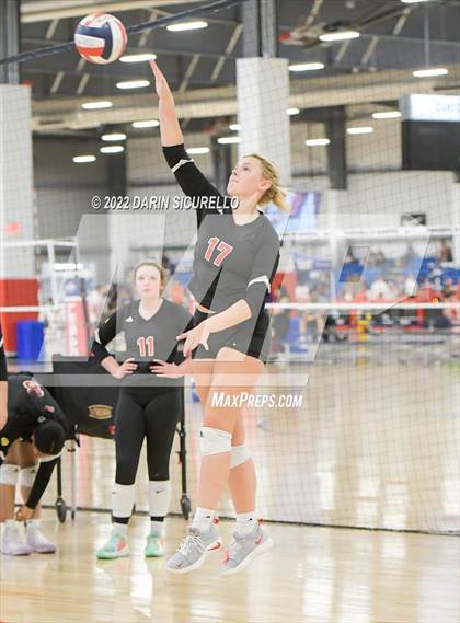 Thumbnail 1 in Santa Fe Christian vs. Paul Laurence Dunbar (Nike TOC Southwest) photogallery.