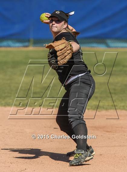 Thumbnail 1 in Calabasas @ Agoura photogallery.