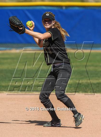 Thumbnail 1 in Calabasas @ Agoura photogallery.