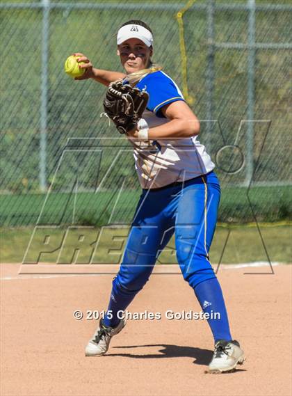 Thumbnail 1 in Calabasas @ Agoura photogallery.