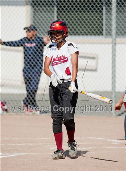 Thumbnail 3 in Beyer @ Modesto photogallery.
