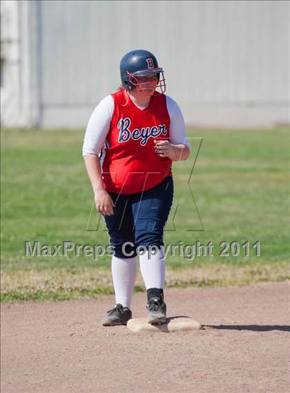 Thumbnail 1 in Beyer @ Modesto photogallery.
