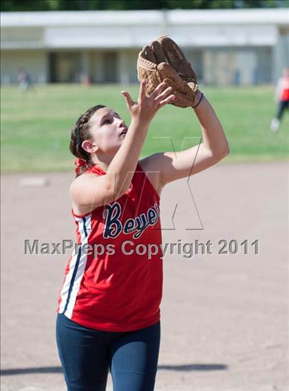 Thumbnail 1 in Beyer @ Modesto photogallery.