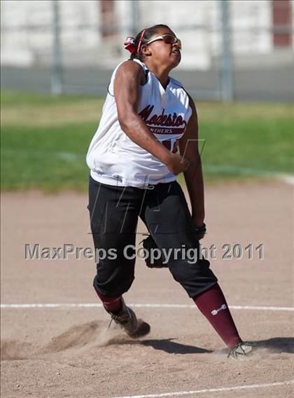 Thumbnail 1 in Beyer @ Modesto photogallery.
